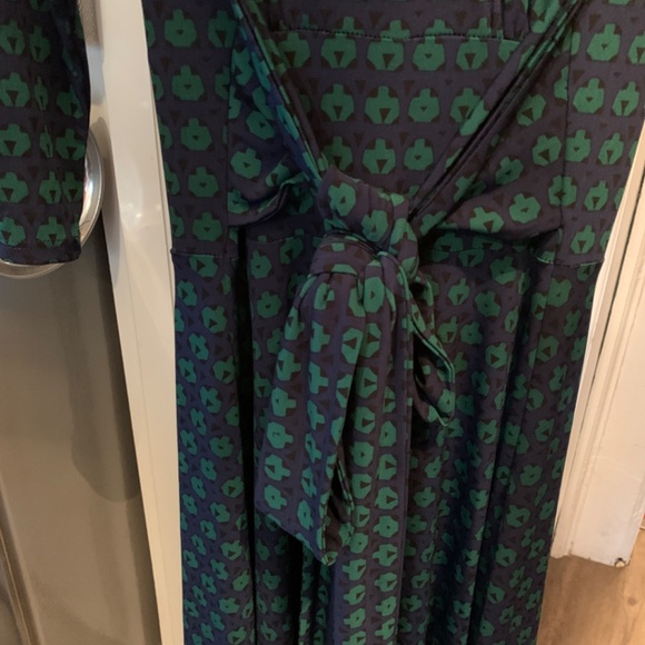 Leota‎ High Modern dress with wrap belt. NWT. Handmade NYC - Picture 4 of 6